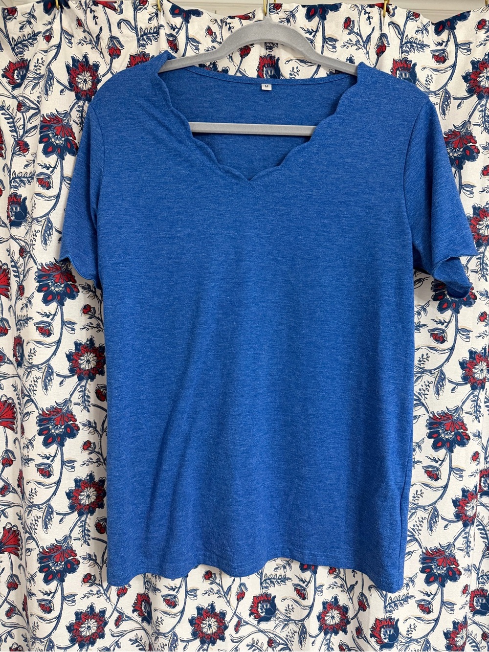 Women’s Heathered Blue V-Neck Short Sleeve Tee